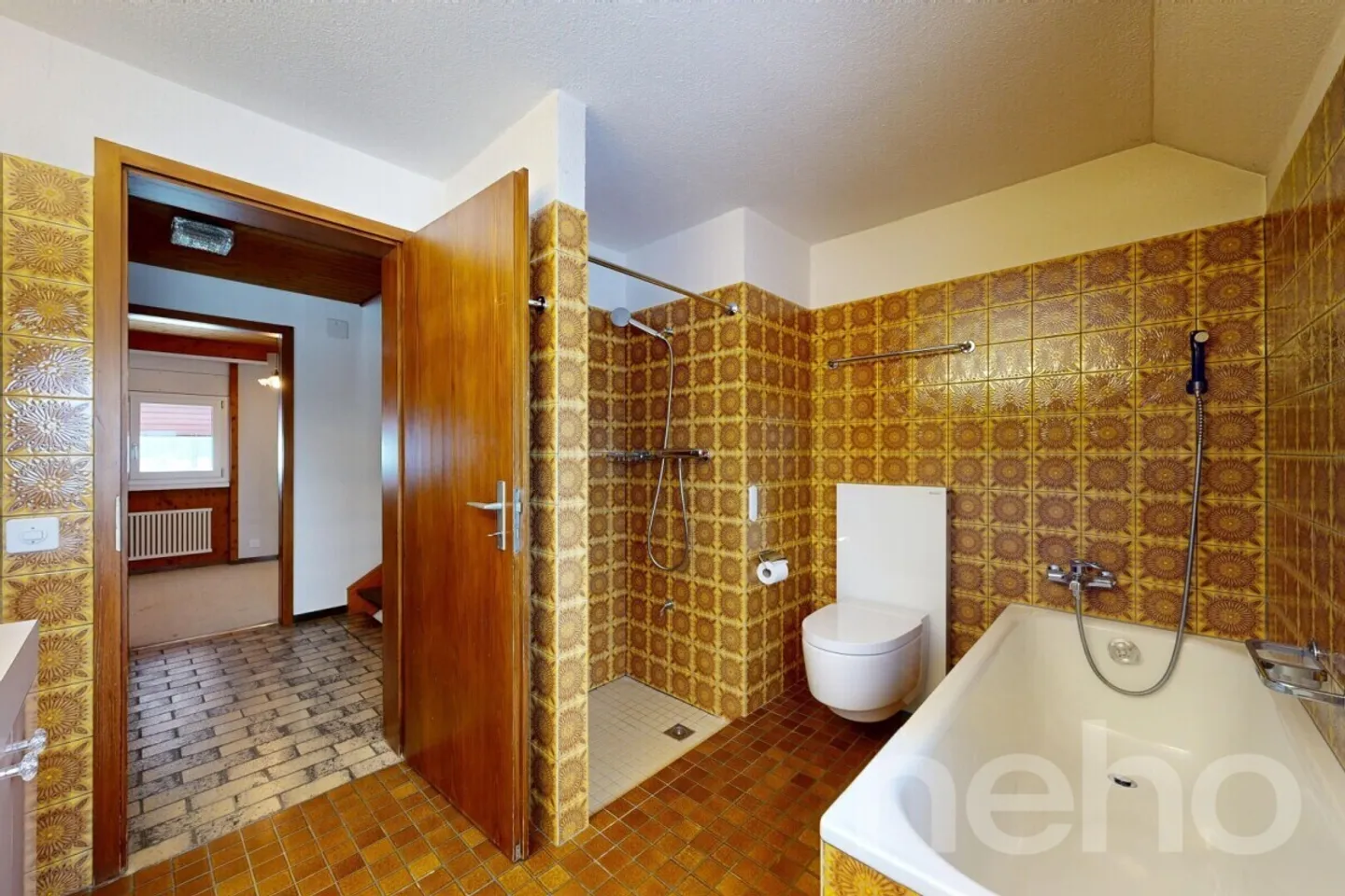 Spacious 4.5-Room Semi-Detached House - Photo 8 of 11