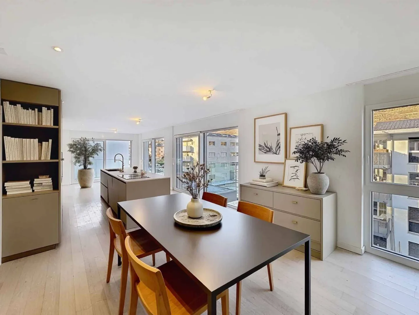 Appartement moderne avec vue montagne - Photo 4 sur 13