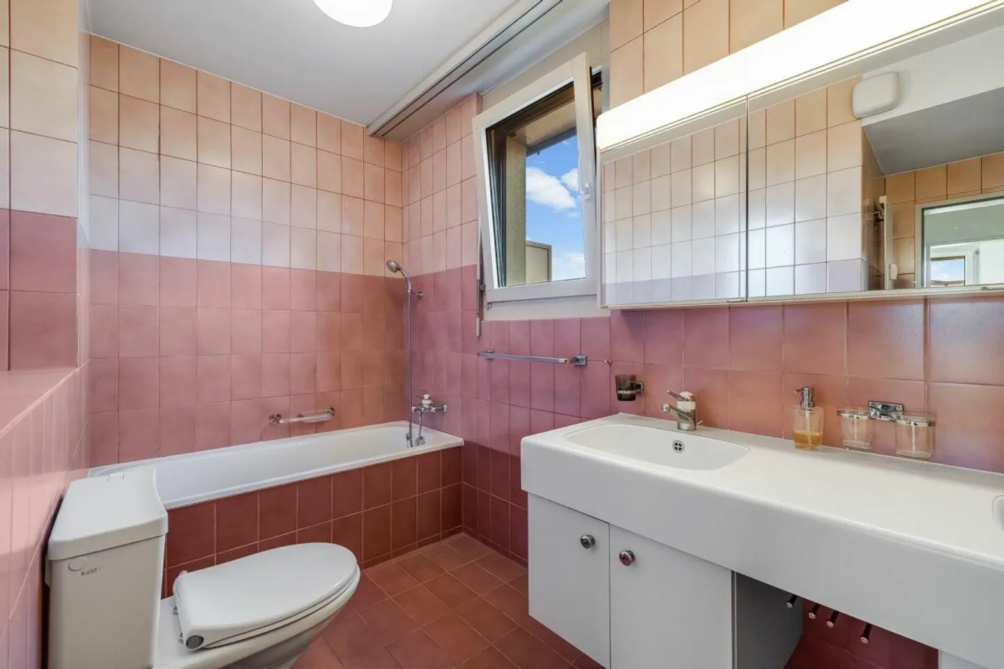 «Über den Dächern von Basel- 4.5-Zi. Attikawohnung mit 2 Terrassen und 2 AEP» - Foto 11 von 13