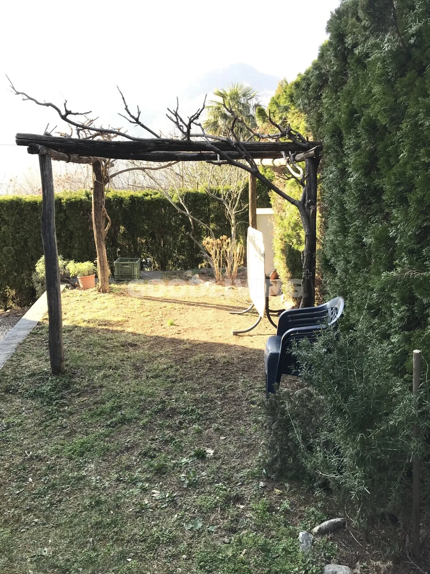 Wunderschönes 3 1/2 in einer Villa - Foto 2 von 5