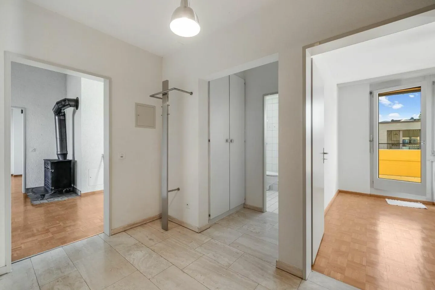 «Über den Dächern von Basel- 4.5-Zi. Attikawohnung mit 2 Terrassen und 2 AEP» - Foto 3 von 13