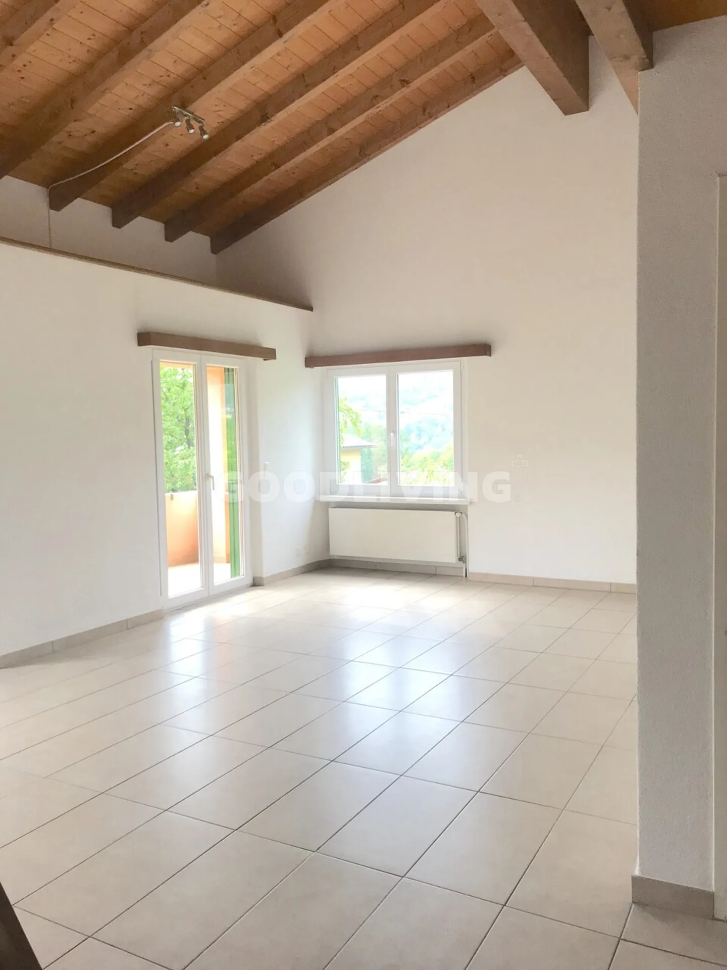 Wunderschönes 3 1/2 in einer Villa - Foto 3 von 5