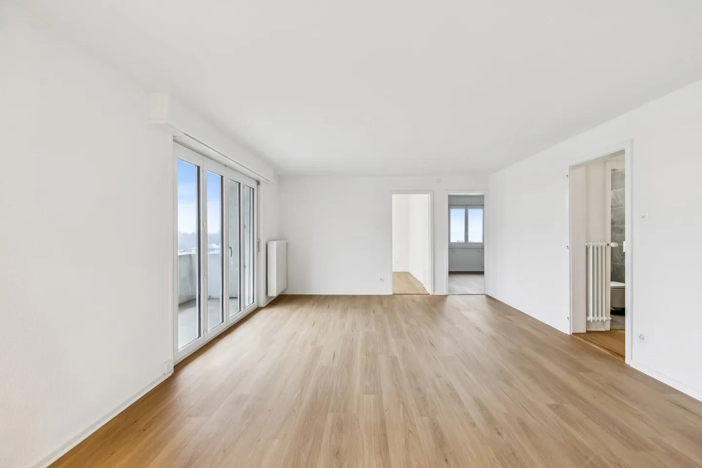 Bellissimo appartamento ristrutturato di 3,5 stanze pronto per essere abitato! - Foto 6 di 12