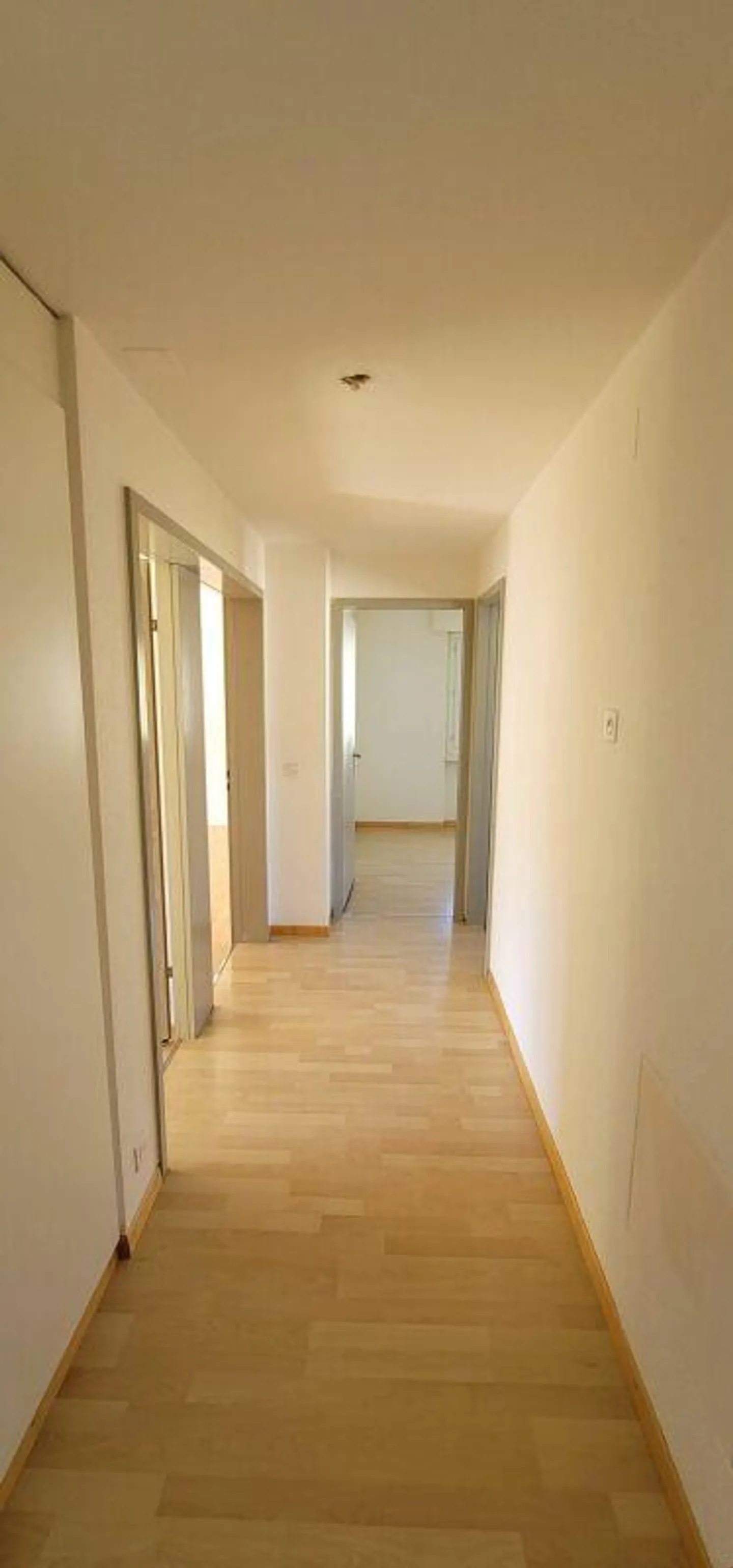 Helle Wohnung mit fantastischer Aussicht - Foto 7 von 9