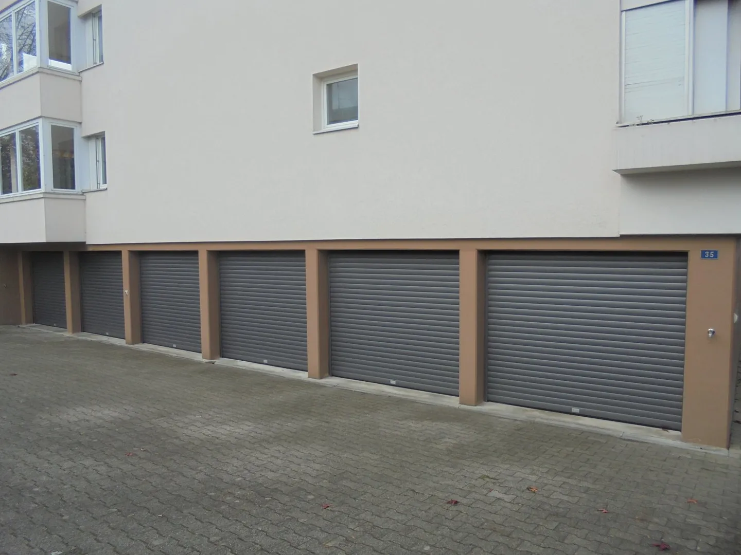 Place de parking en garage à louer à Allschwil - Photo 2 sur 3