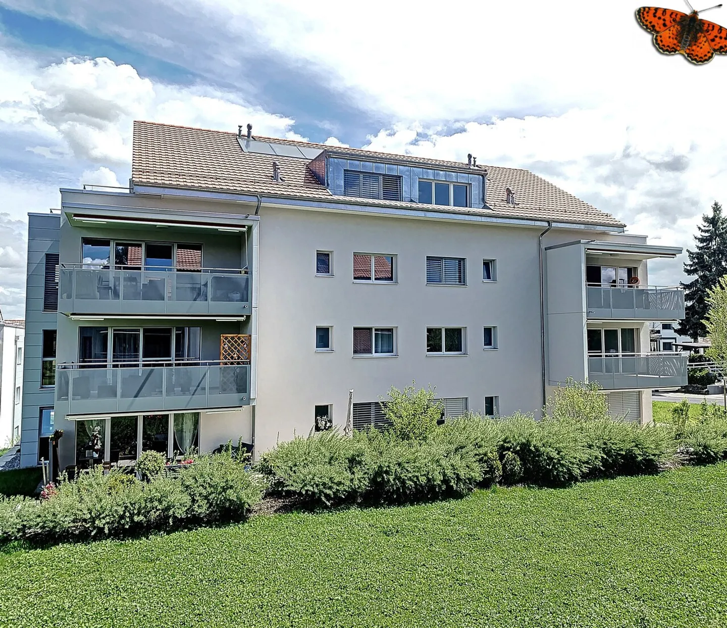 3½ ZIMMER - Mit einem großen Balkon! - Foto 2 von 9