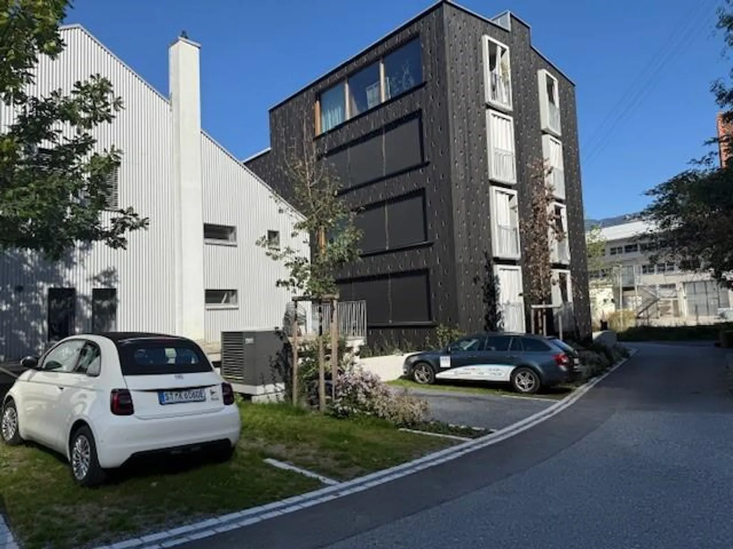 Posto auto - Foto 1 di 1