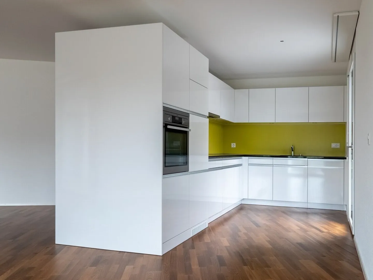 Appartamento 2.5 stanze al 2° piano con loggia - Foto 5 di 10