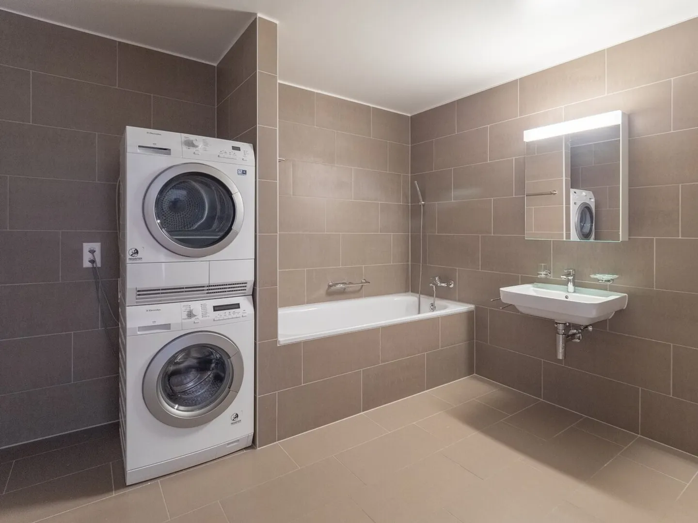 Appartamento 2.5 stanze al 2° piano con loggia - Foto 9 di 10