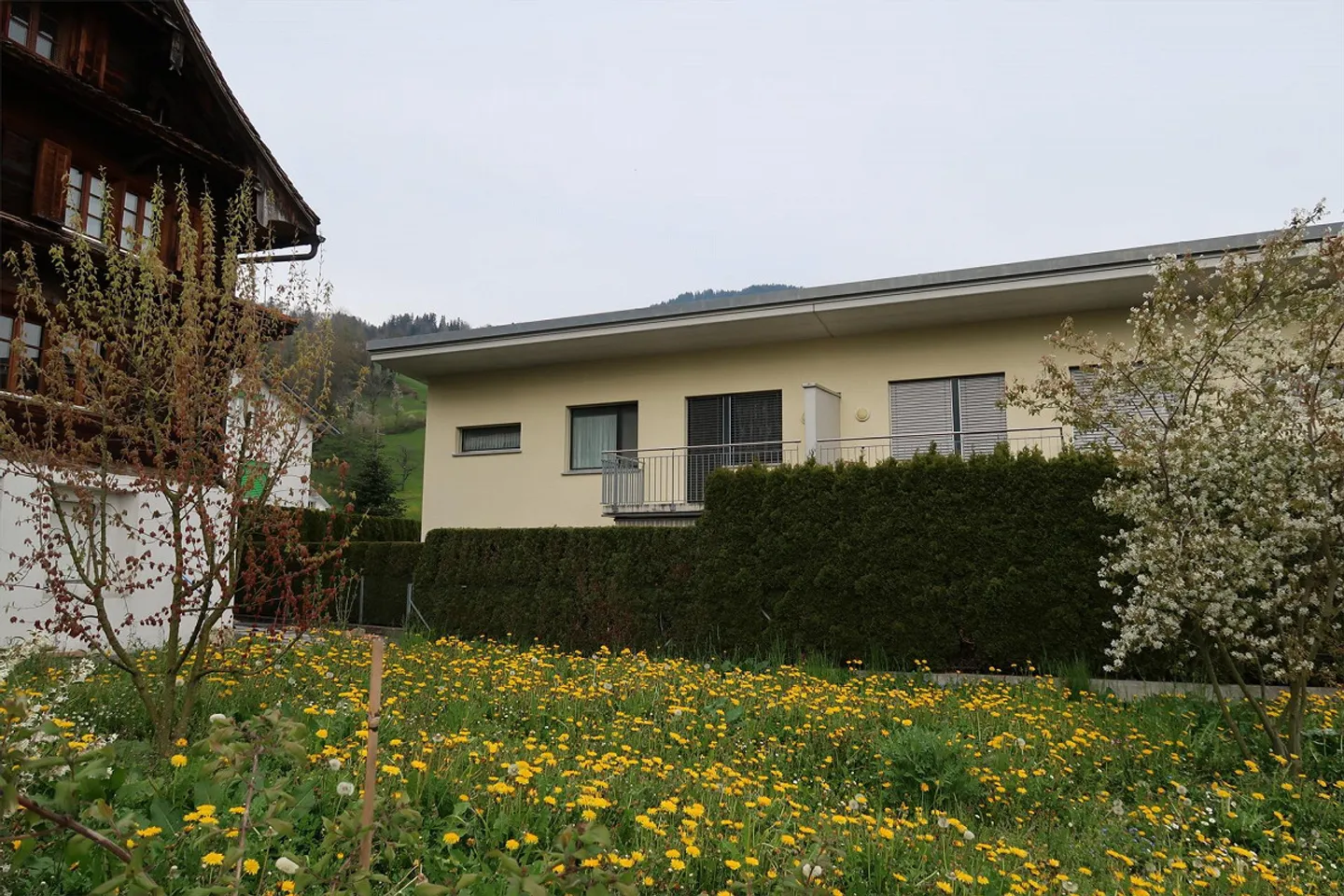 Casa familiare doppia di 6 1/2 stanze - Foto 1 di 18