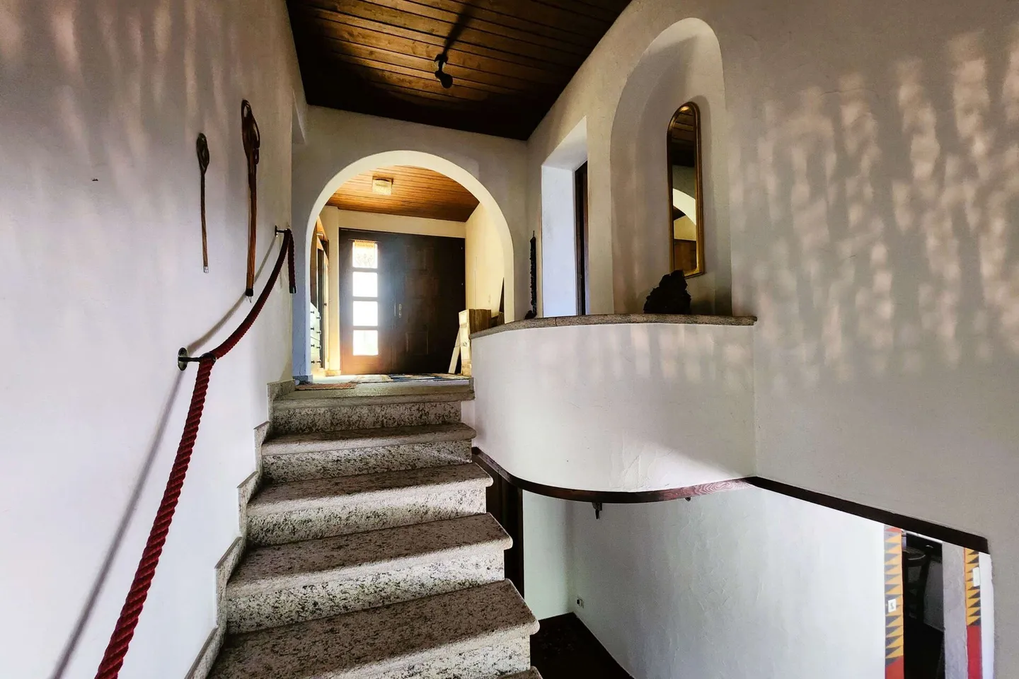 Casa unifamiliare con un grande giardino spettacolare - Foto 4 di 17