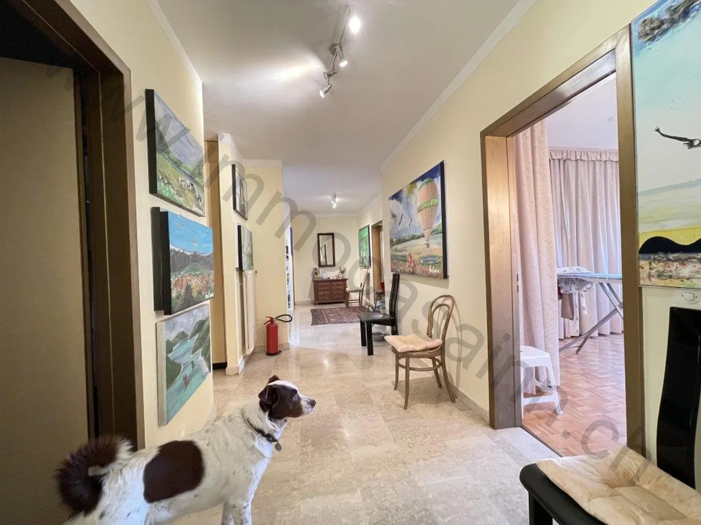 Villa with beautiful lake view in Bissone - Photo 4 of 12