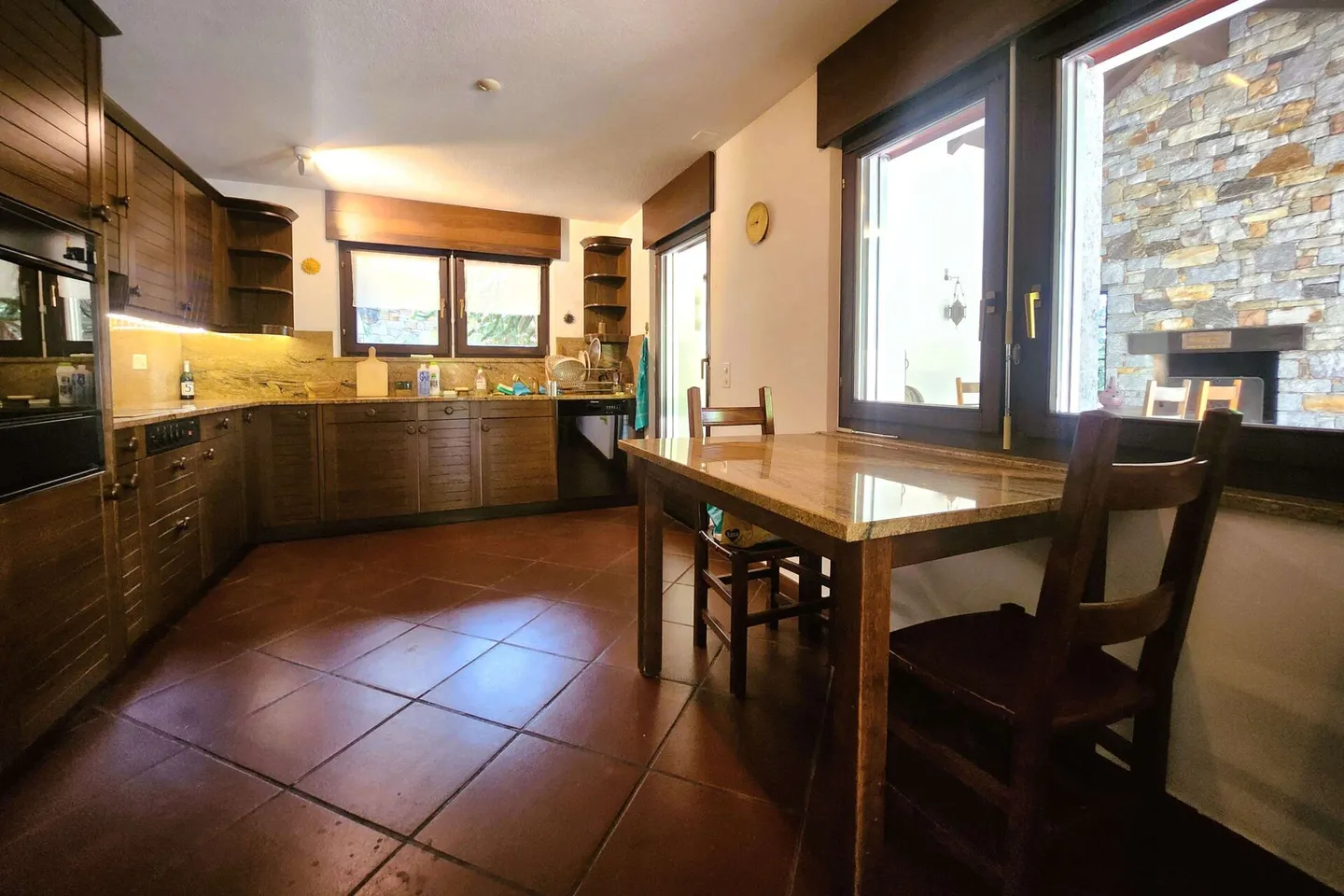 Casa unifamiliare con un grande giardino spettacolare - Foto 7 di 17