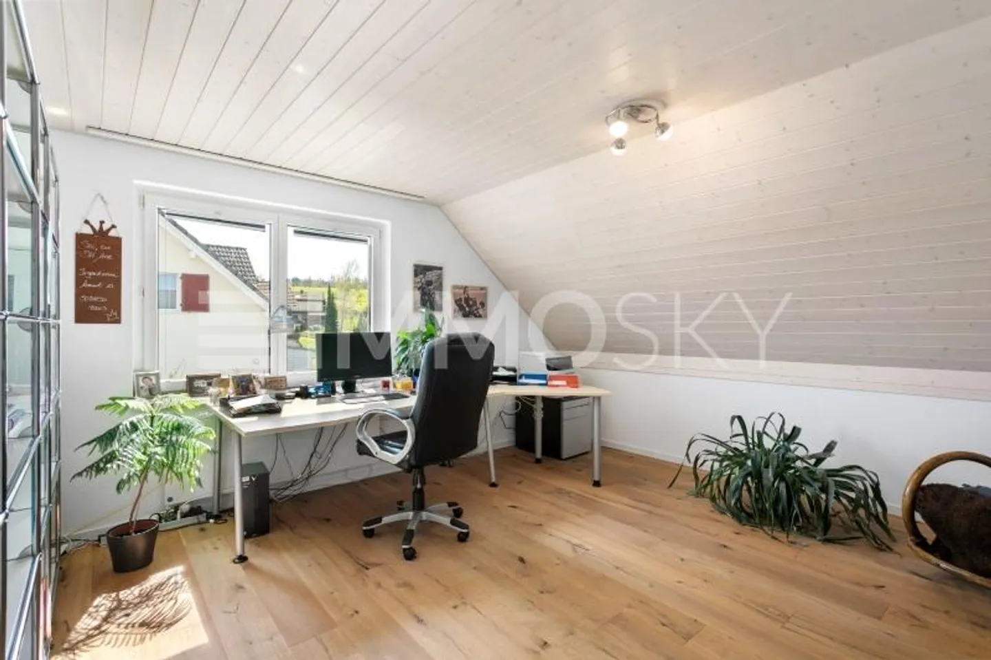 Casa unifamiliare unica con piscina - Foto 6 di 8