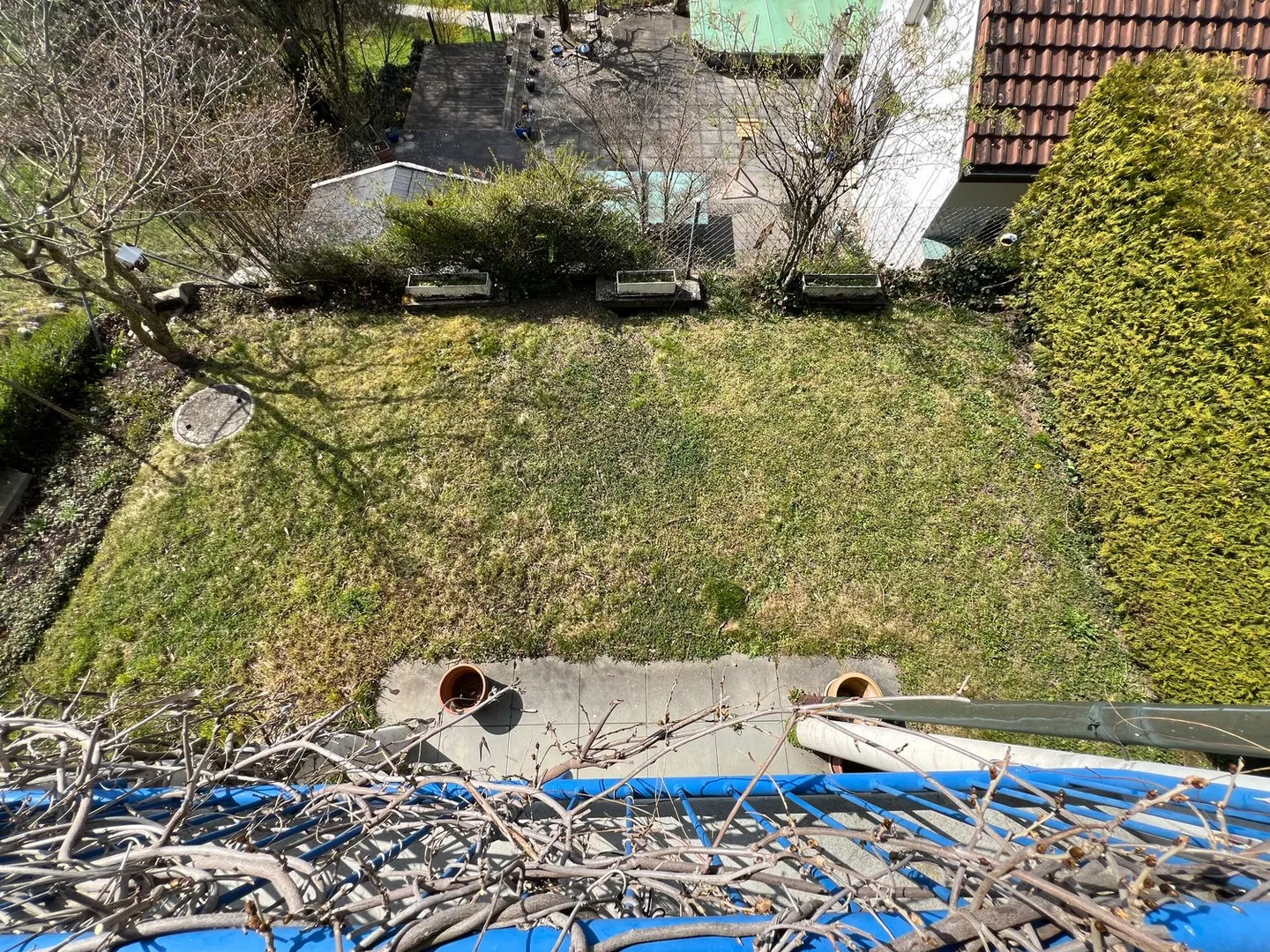 Charmante maison semi-détachée de 5,5 pièces avec jardin et vue à Stettlen - Photo 5 sur 8