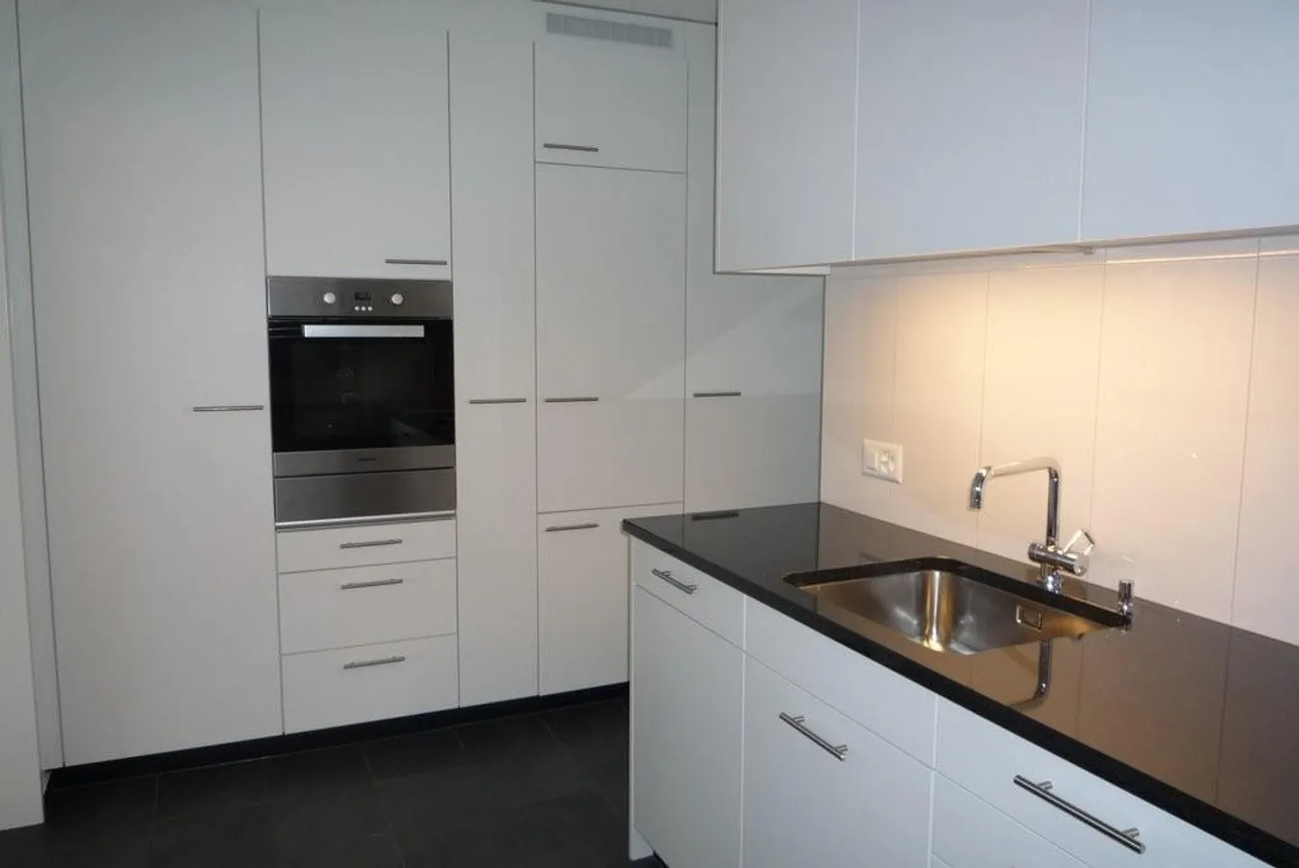 AFFITTARE SENZA DEPOSITO - Vivere con vista sul lago e sulle montagne - Foto 3 di 4