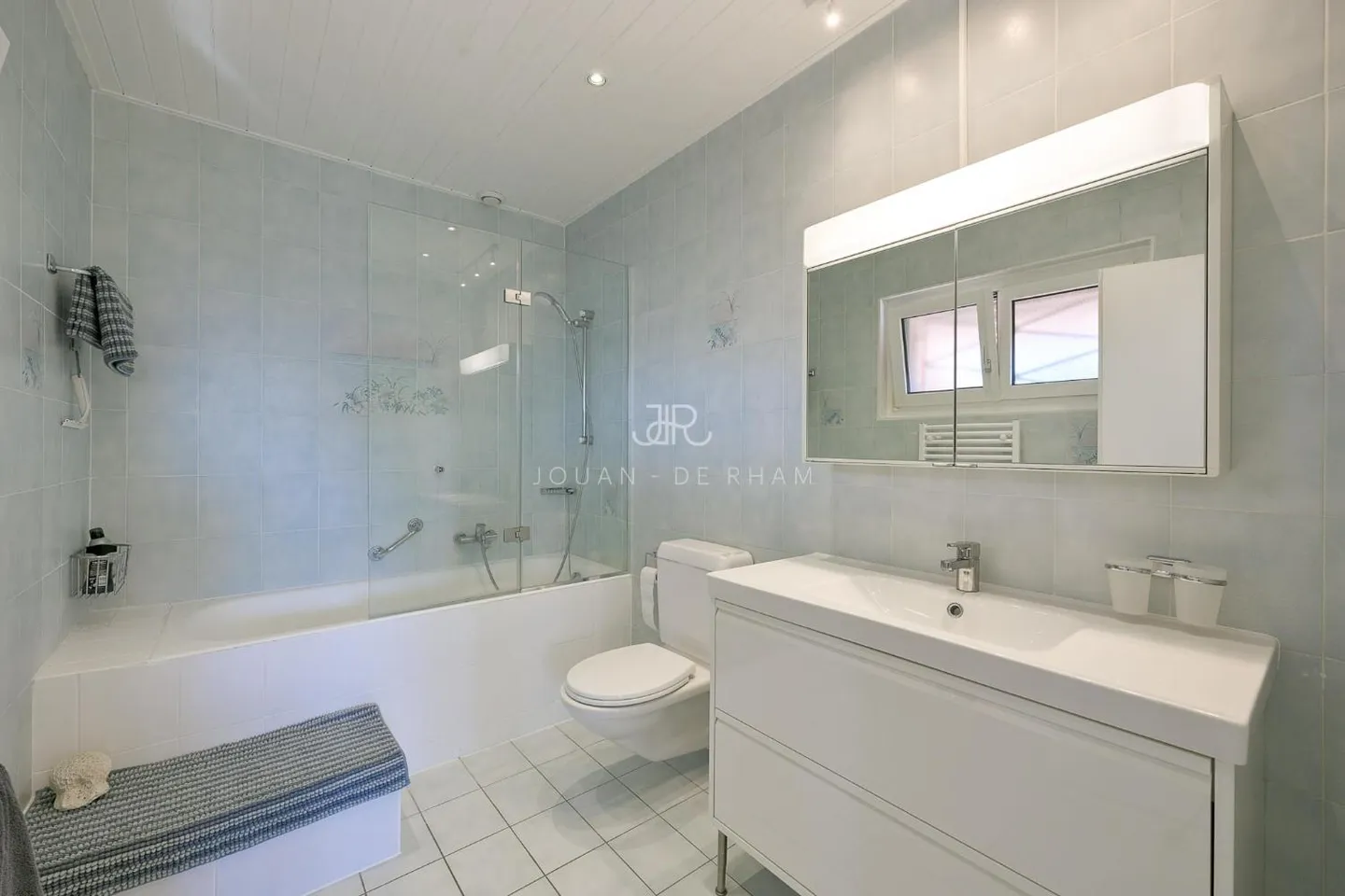 Casa bifamiliare a Crans con piscina - Foto 7 di 8