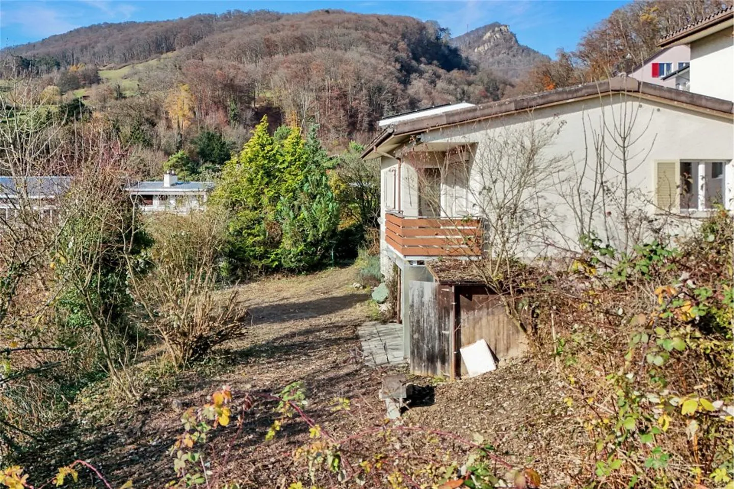 Renovationsobjekt mit Potenzial  5.5-Zimmer-Einfamilienhaus mit schöner Aussicht, bei den Reben - Foto 3 von 13