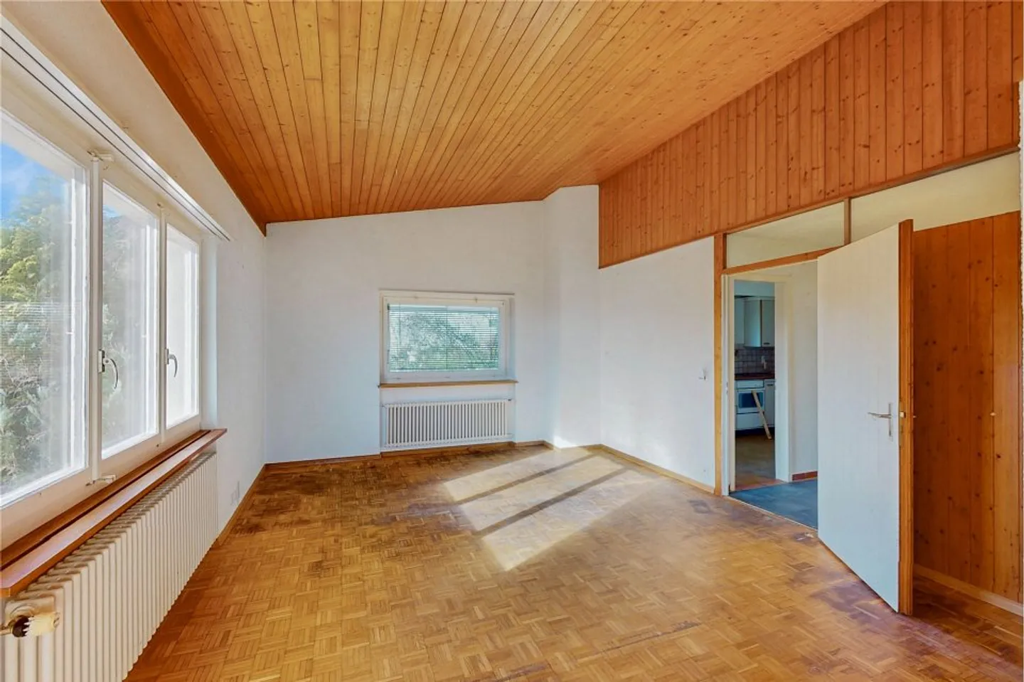 Renovationsobjekt mit Potenzial  5.5-Zimmer-Einfamilienhaus mit schöner Aussicht, bei den Reben - Foto 6 von 13