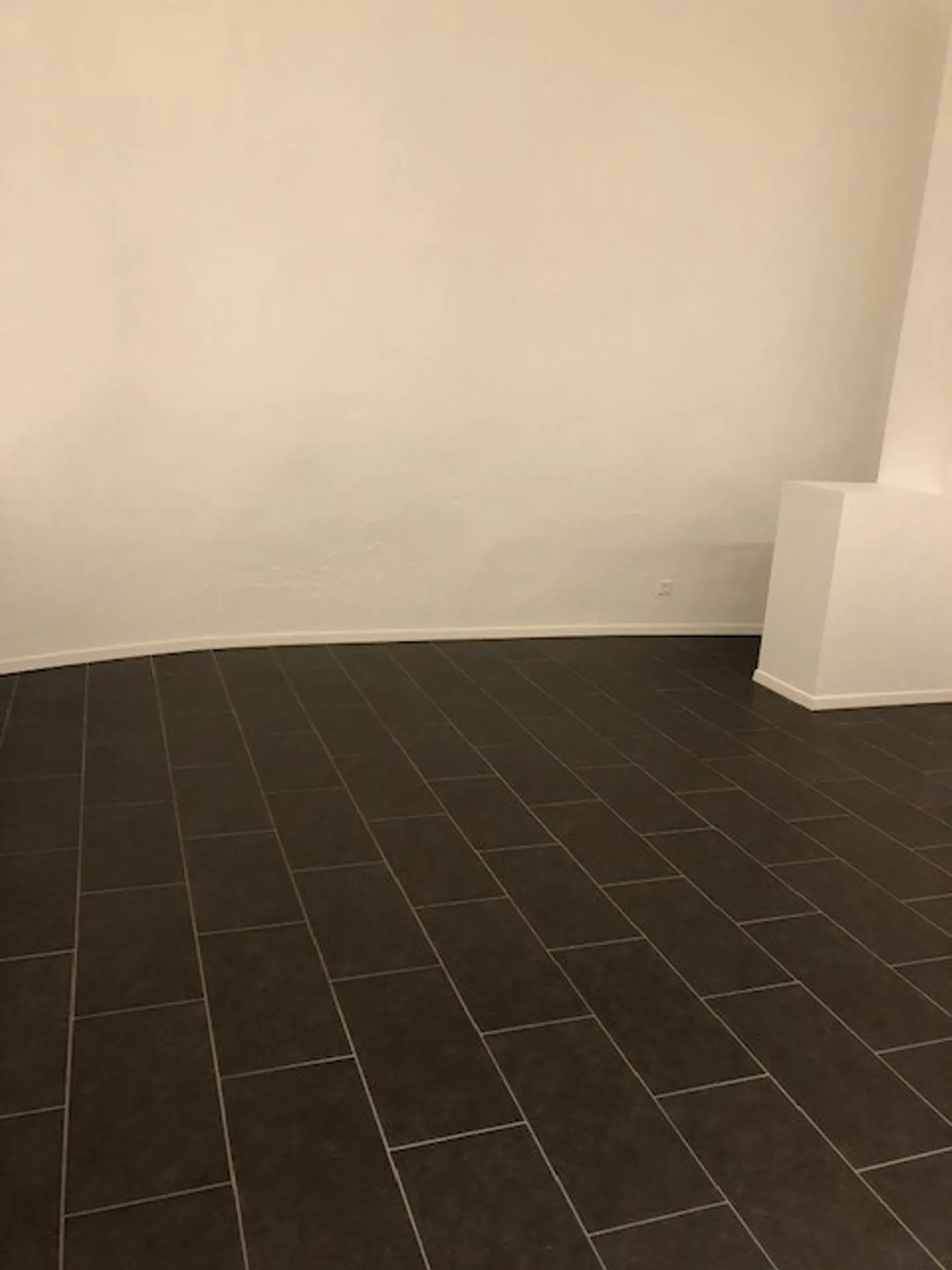 Mischgenutztes Gebäude mieten - Foto 9 von 10