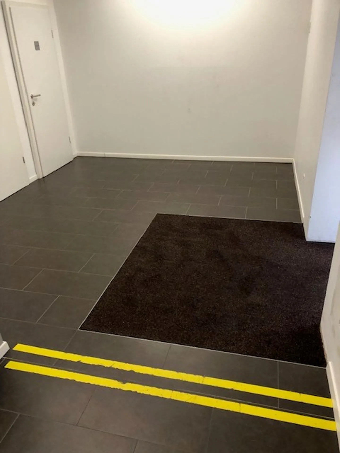 Mischgenutztes Gebäude mieten - Foto 5 von 10