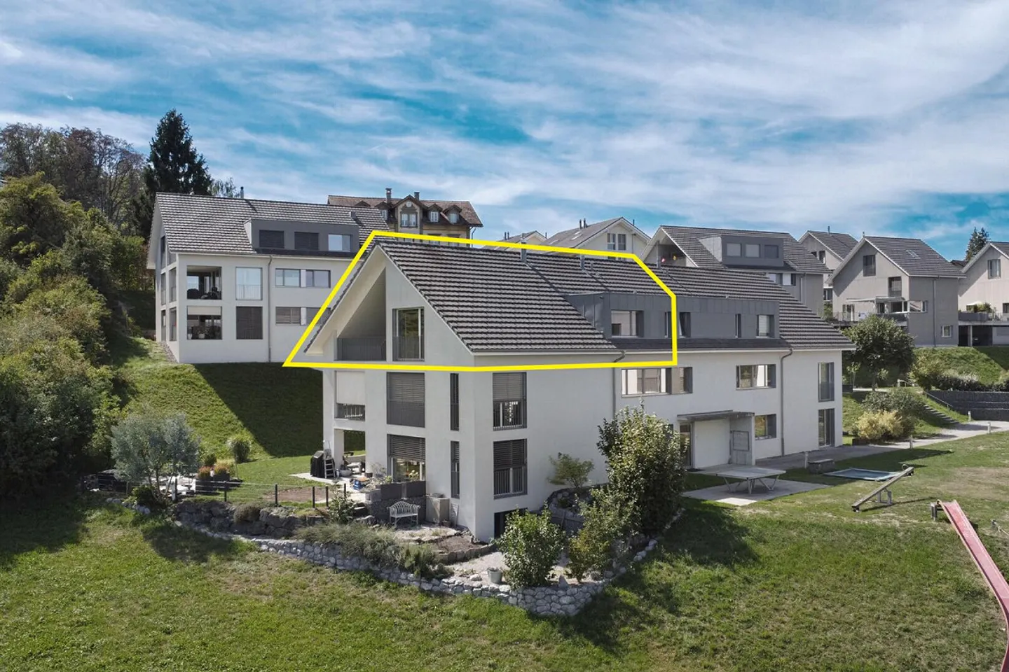 Beautiful 3.5-room penthouse with mountain view and lift - Photo 1 of 21