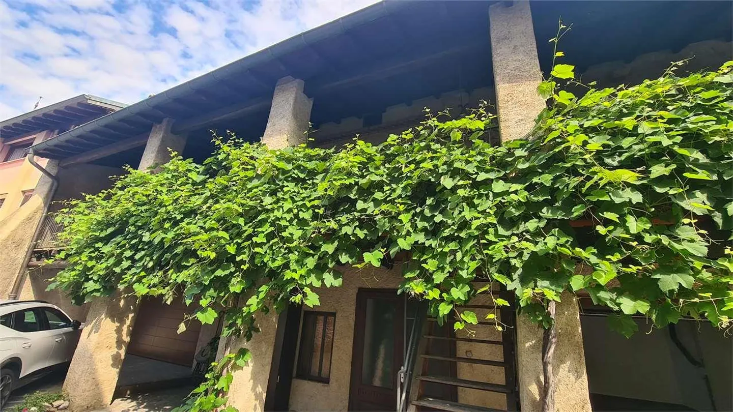Morbio Inferiore: suggestivo loft nel nucleo - Foto 1 di 13