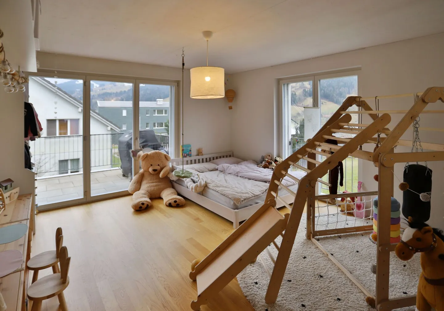 Moderno, luminoso e tranquillo - Foto 5 di 8