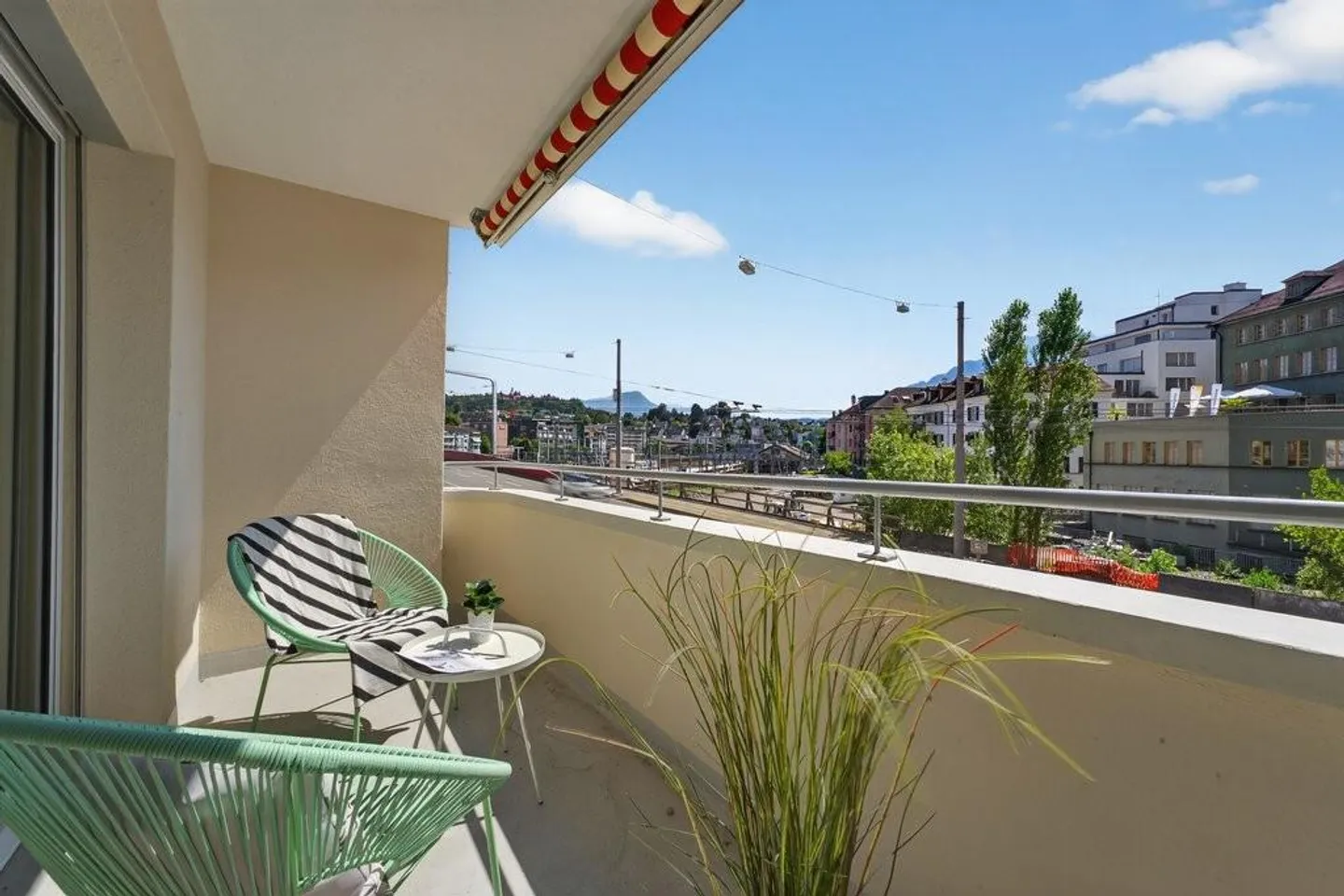 Exclusive 3.5 Room Apartment with View at Bundesplatz Lucerne - Photo 4 of 12