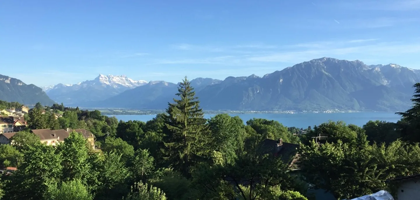 Incantevole Villa Familiare con Vista Lago - Foto 9 di 10
