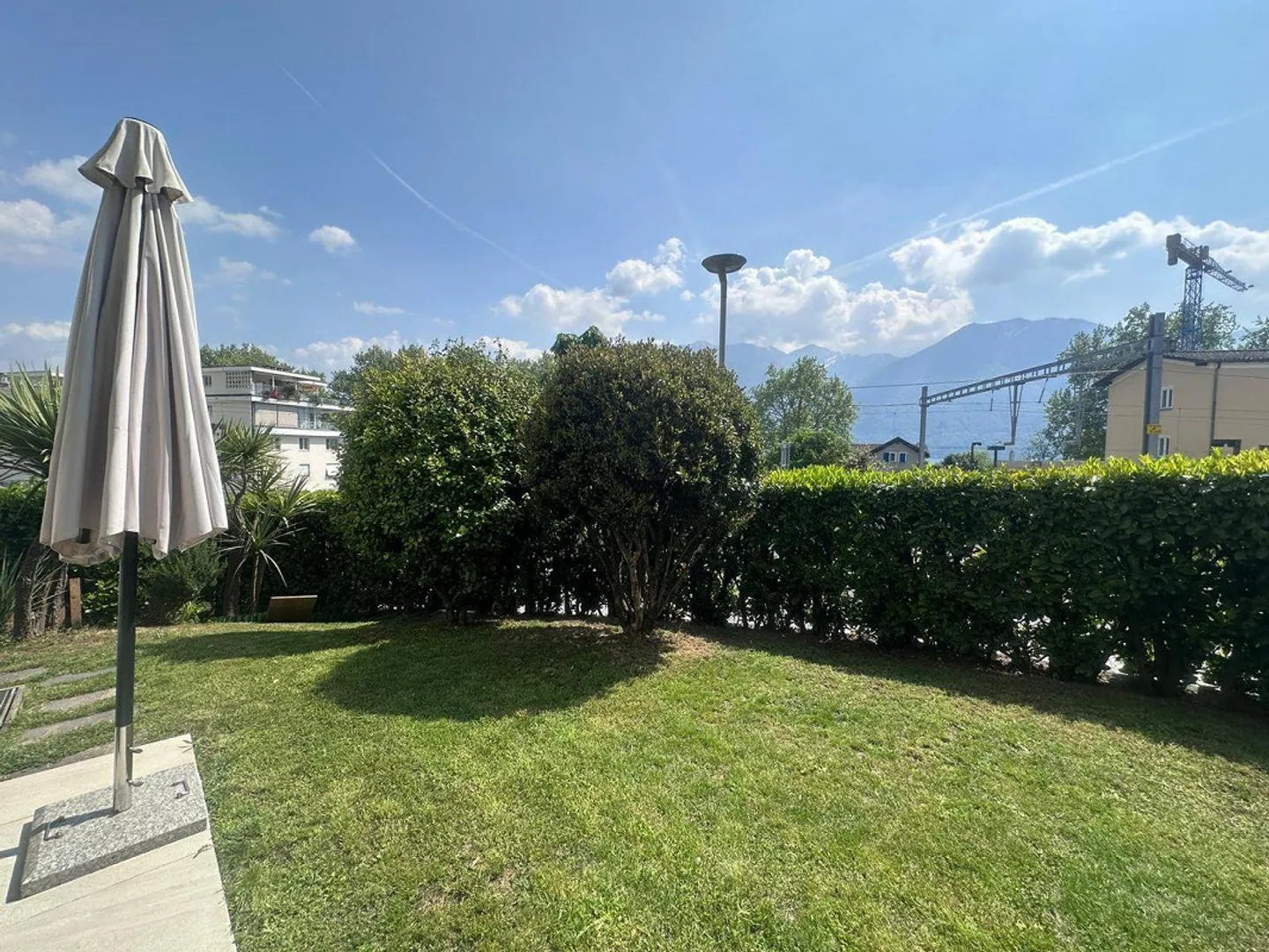 Elegant, renovated 3.5-room apartment with terrace and garden - Photo 8 of 9