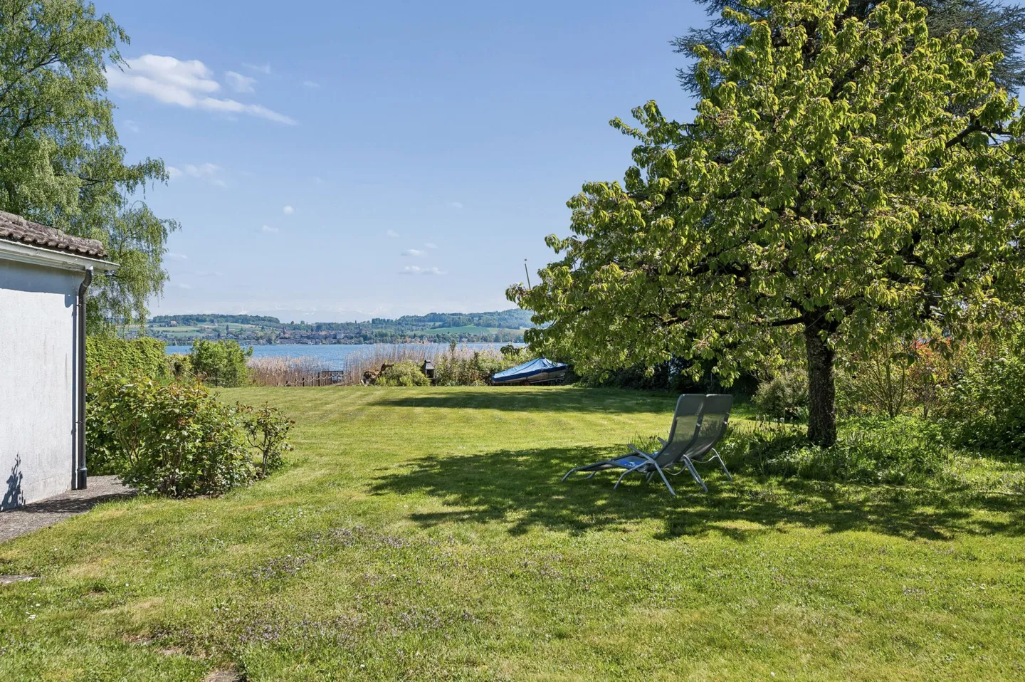 Charming Lakefront Family Home - Photo 13 of 13