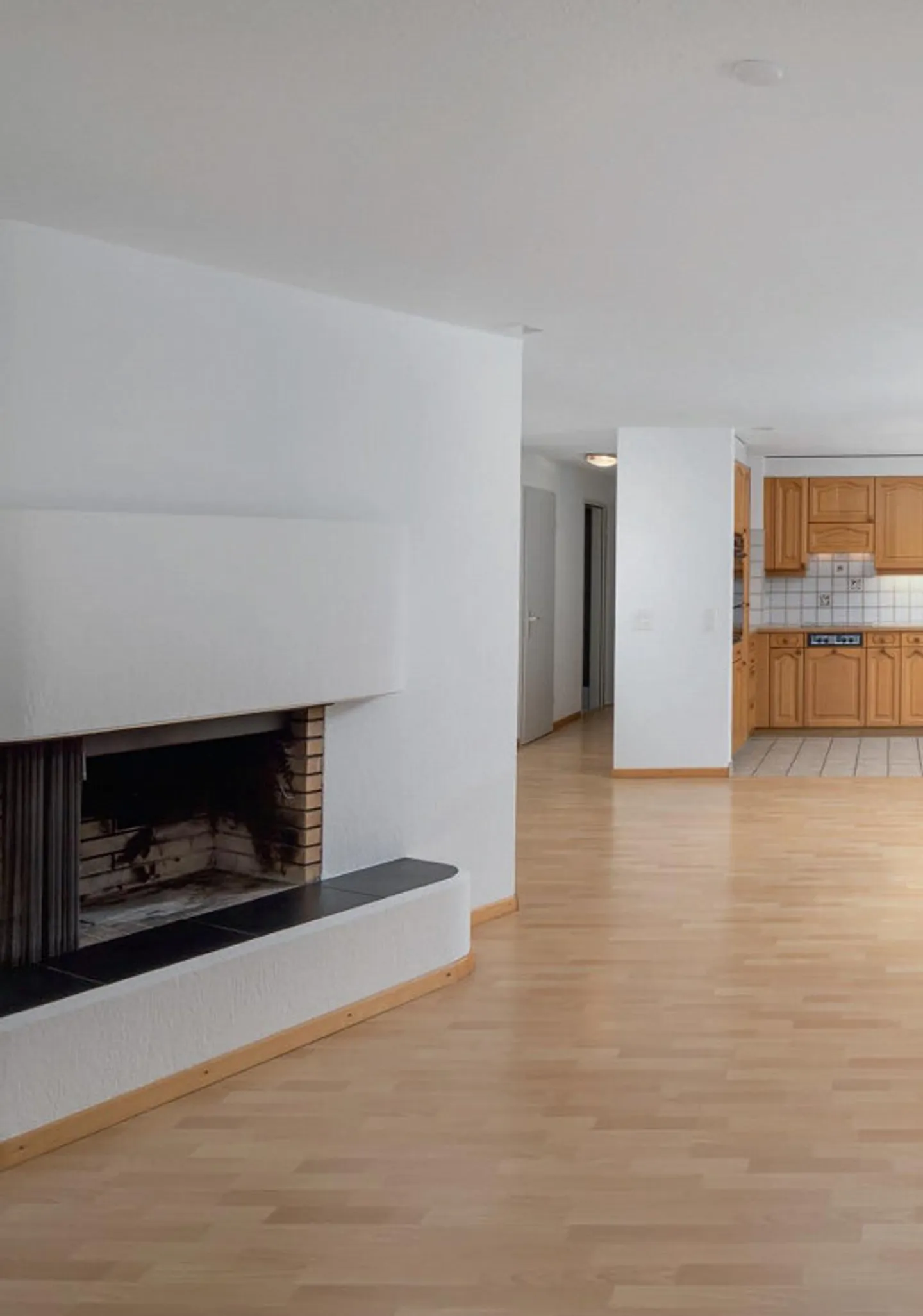 Ruhige 4.5-Zimmer-Wohnung mit Balkon - Foto 3 von 10