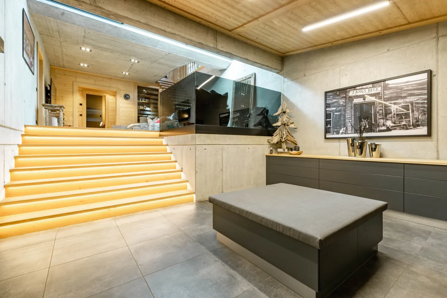 Stilvolles Chalet mit modernem Alpencharme in Schönried - Foto 4 von 35