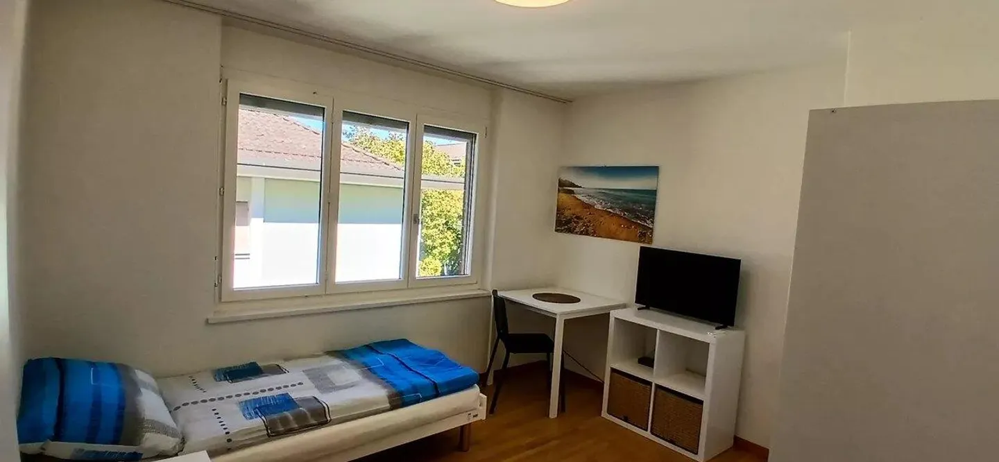 Chambre meublée au centre - Emménagez aujourd'hui - Photo 1 sur 13