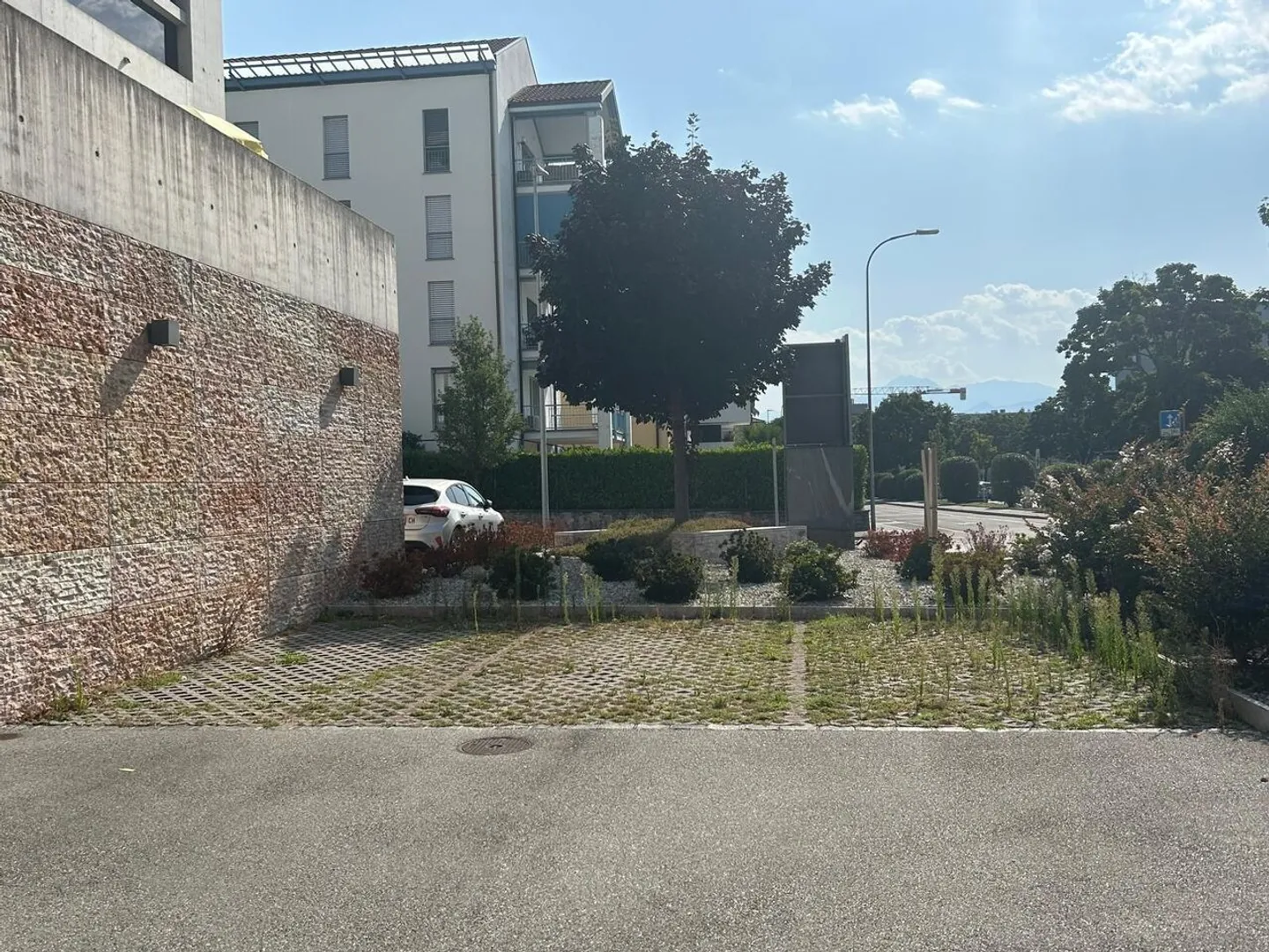 Espace commercial spacieux dans une zone stratégique avec 7 places de parking - Photo 9 sur 9