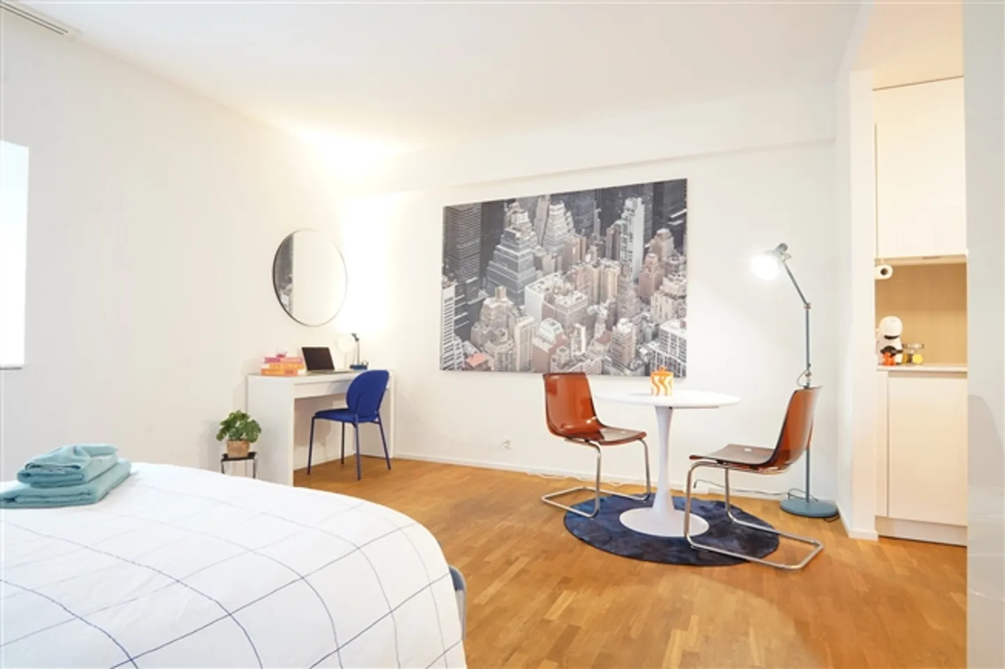 STUDIO IN ZURICH - DISTRICT 4, FURNISHED, TEMPORARY - Photo 1 of 5