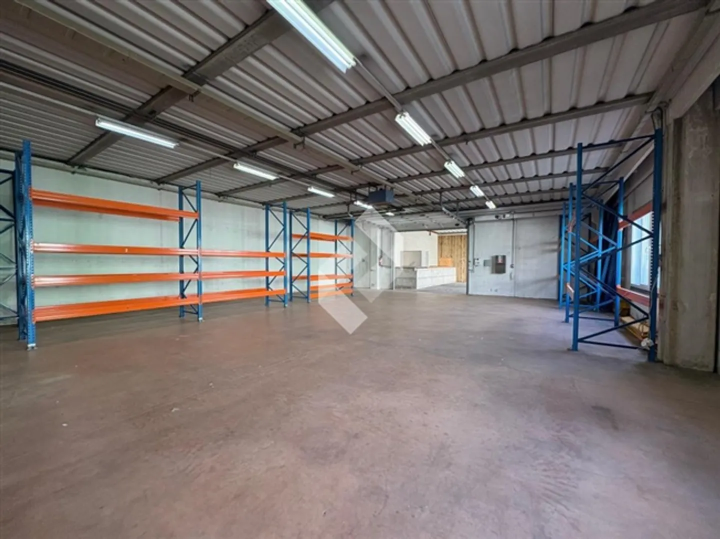 Martigny Halle à louer - Zone industrielle Maresches - Photo 8 sur 12