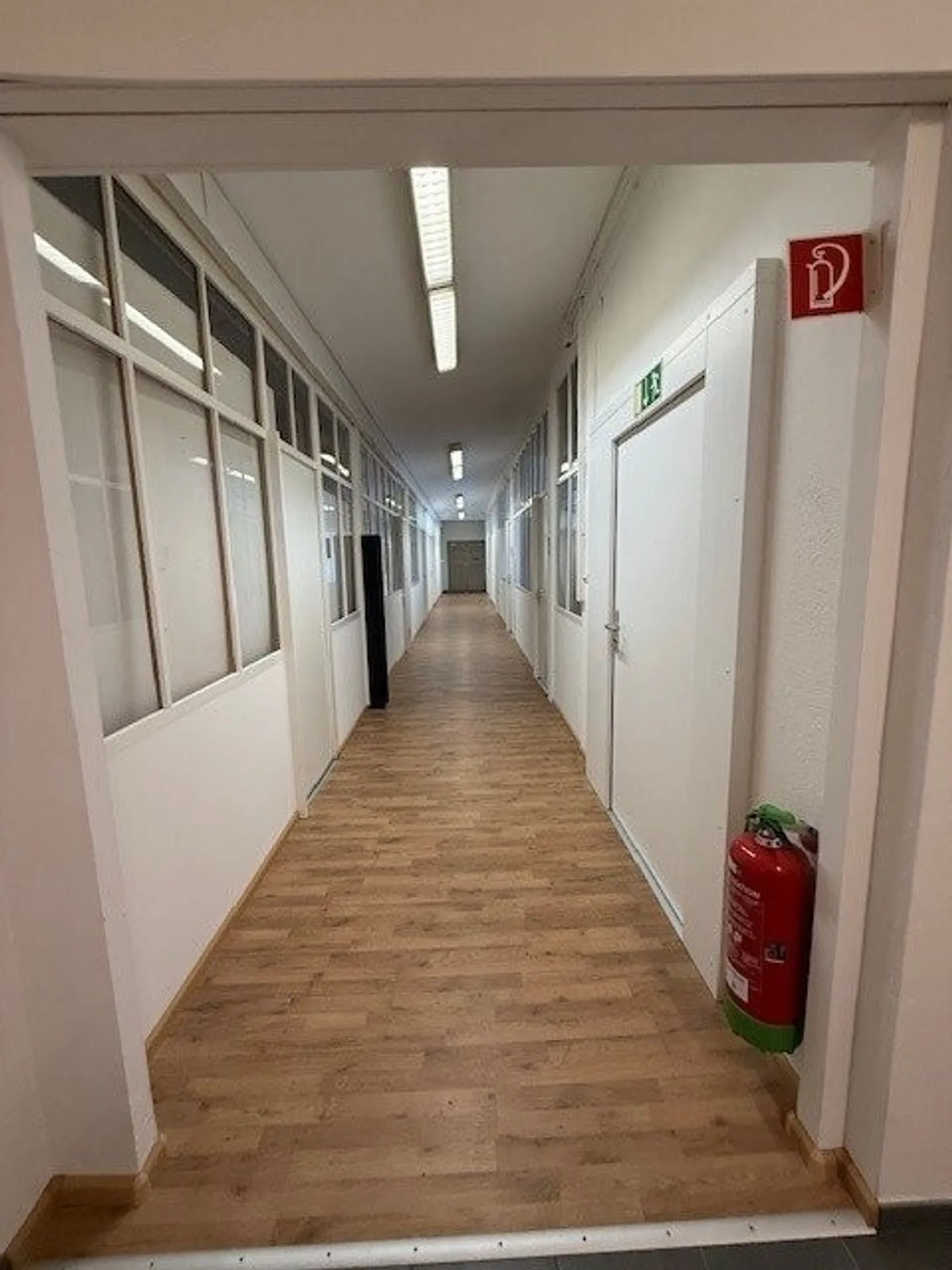 Helle und vielseitige nutzbare Gewerbefläche im begehrten Dreispitz! - Foto 2 von 4