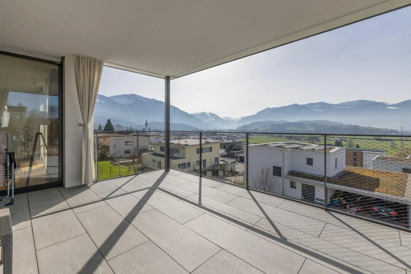 Appartement 3.5 pièces avec vue sur la Linthebene - Photo 1 sur 16