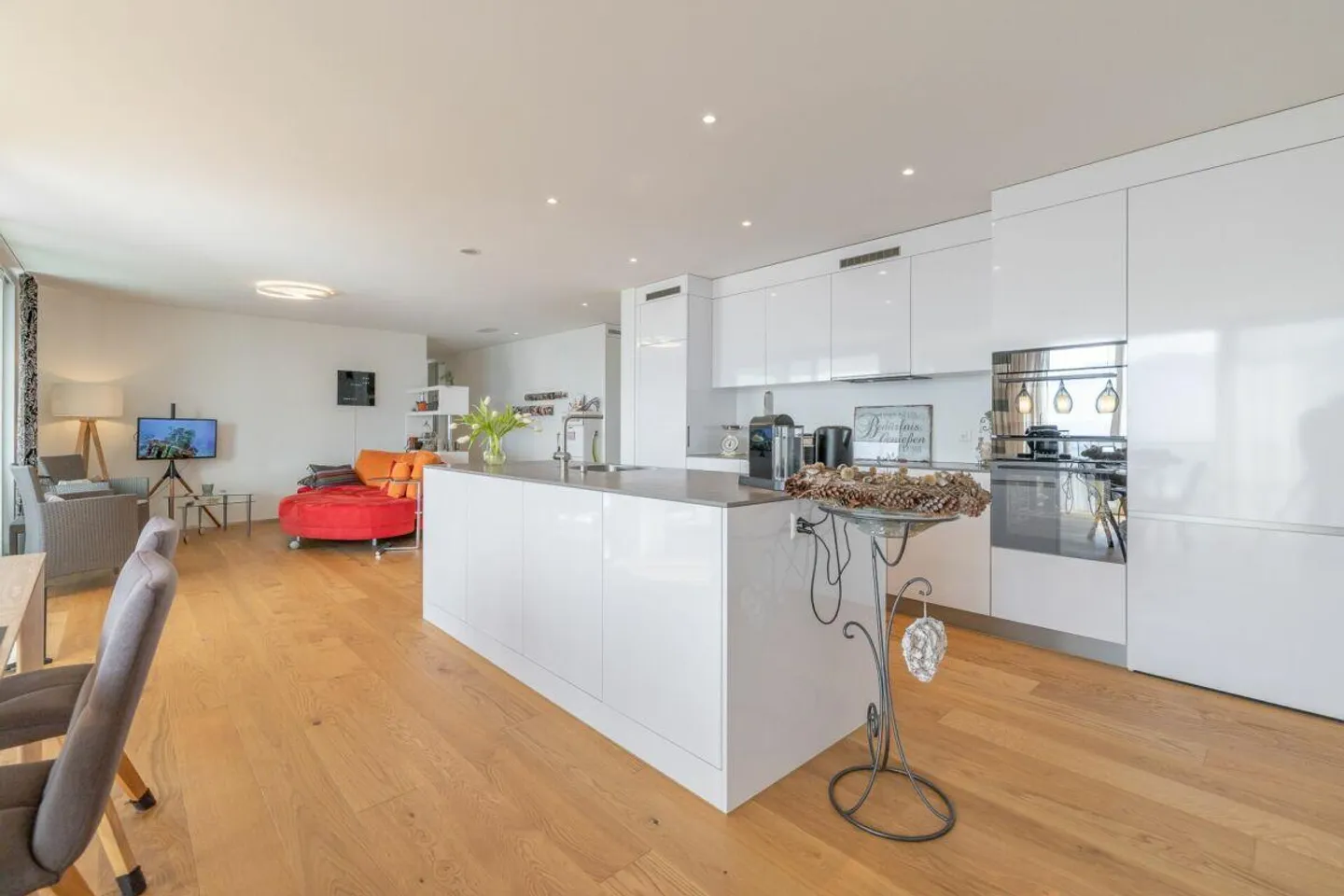 Appartement 3.5 pièces avec vue sur la Linthebene - Photo 6 sur 16