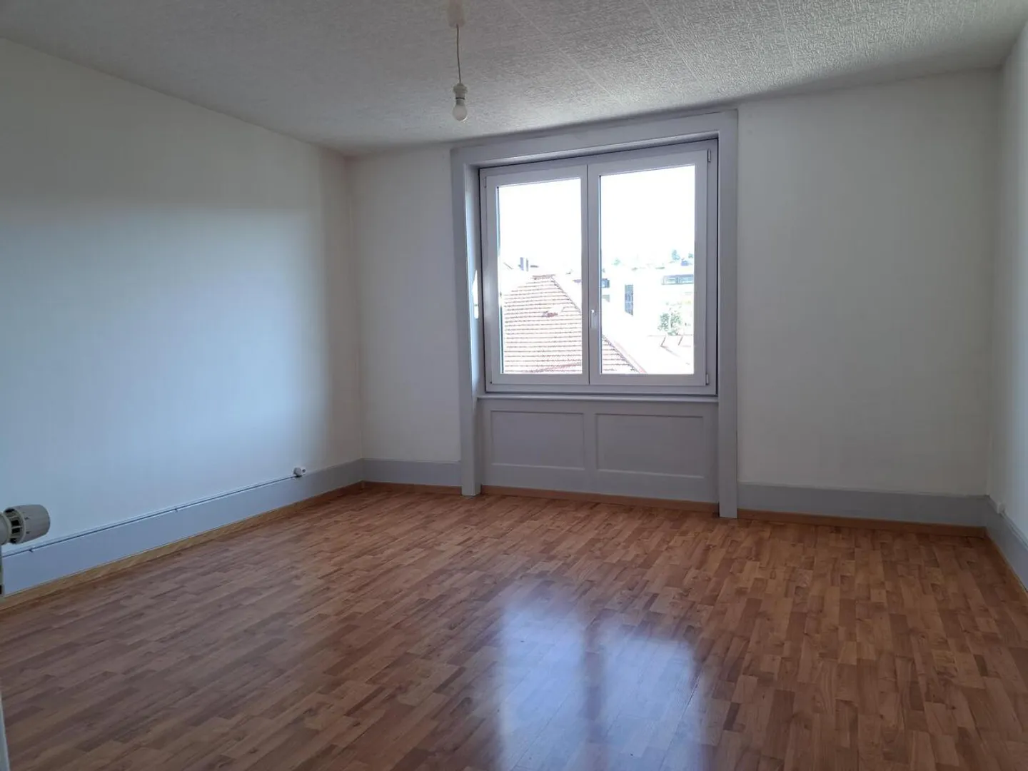 3-ROOM APARTMENT ON THE 2ND FLOOR WITH BALCONY - Photo 4 of 9