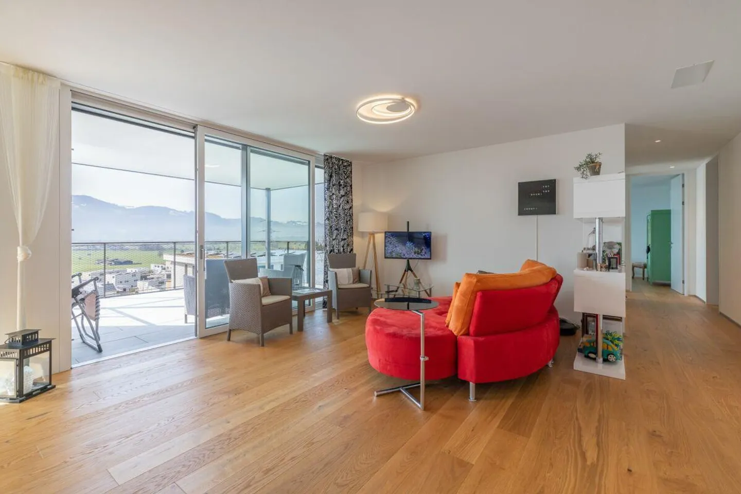 Appartement 3.5 pièces avec vue sur la Linthebene - Photo 7 sur 16