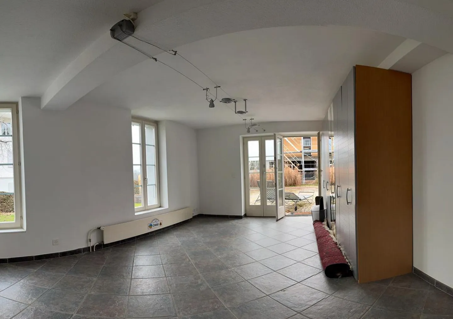 Maison individuelle de 6½ pièces avec piscine dans un emplacement calme à Wabern - Photo 10 sur 27