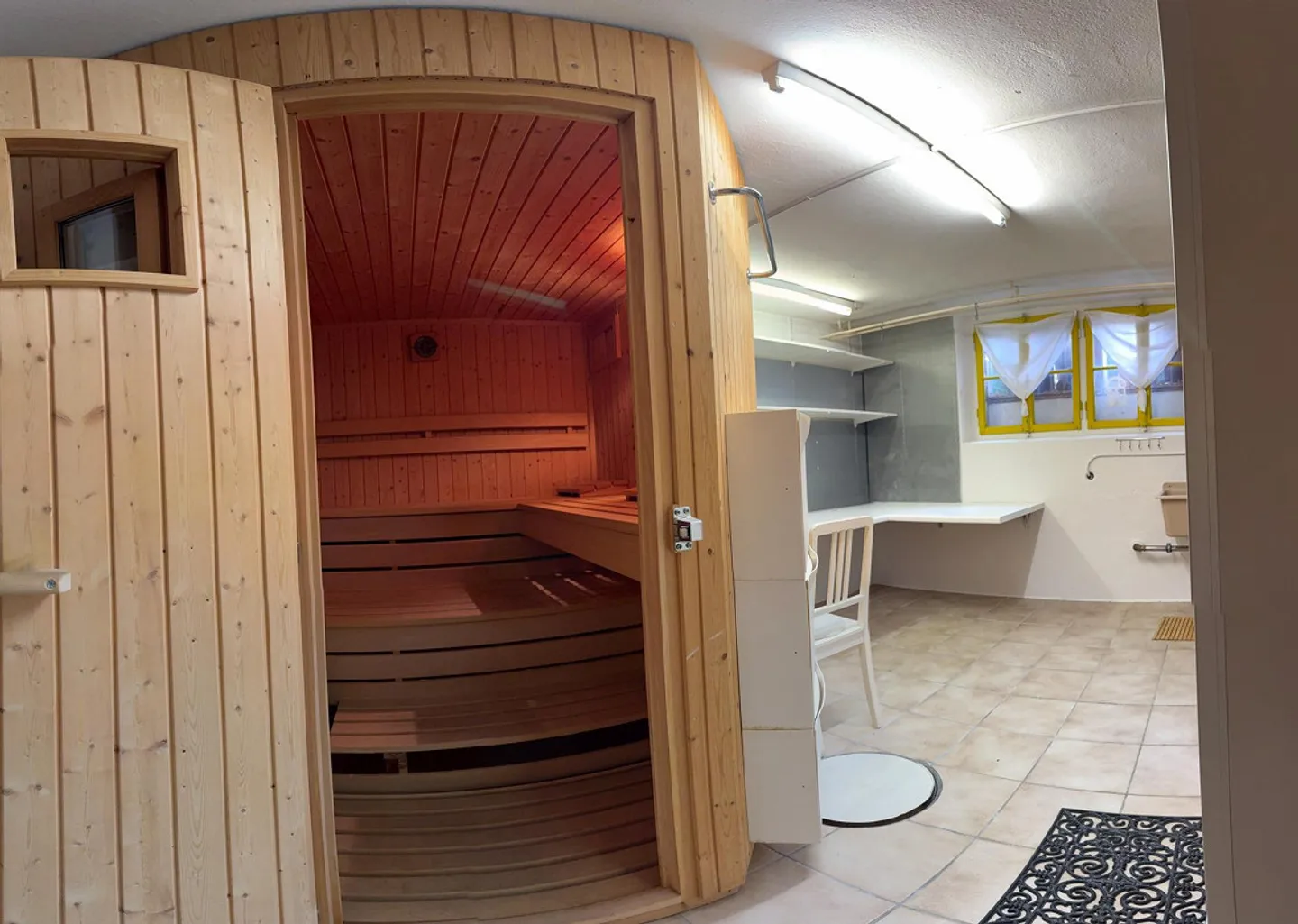 Maison individuelle de 6½ pièces avec piscine dans un emplacement calme à Wabern - Photo 23 sur 27