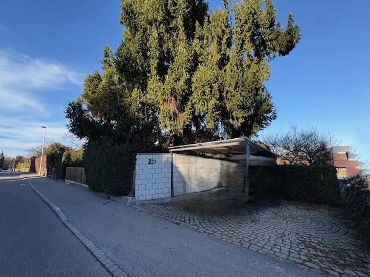 Maison individuelle de 6½ pièces avec piscine dans un emplacement calme à Wabern - Photo 26 sur 27