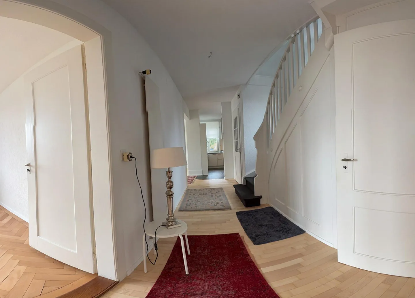 Maison individuelle de 6½ pièces avec piscine dans un emplacement calme à Wabern - Photo 4 sur 27