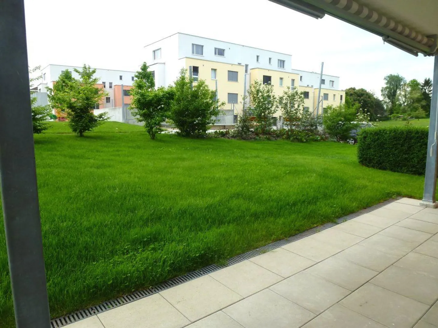 Beautiful bright apartment with terrace - Photo 16 of 18