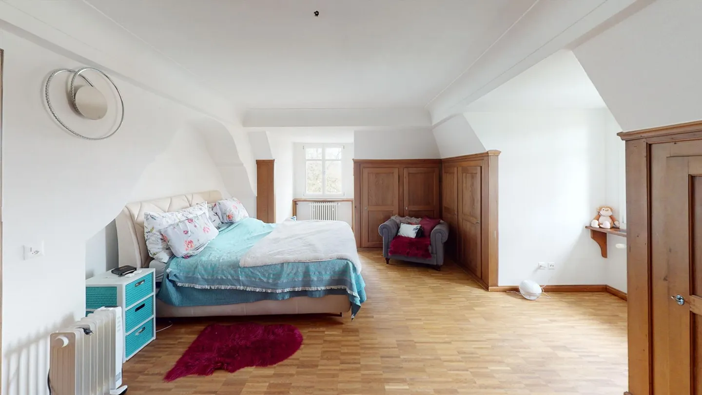 5.5-Room Penthouse Apartment in Former Bally Villa - Photo 3 of 8