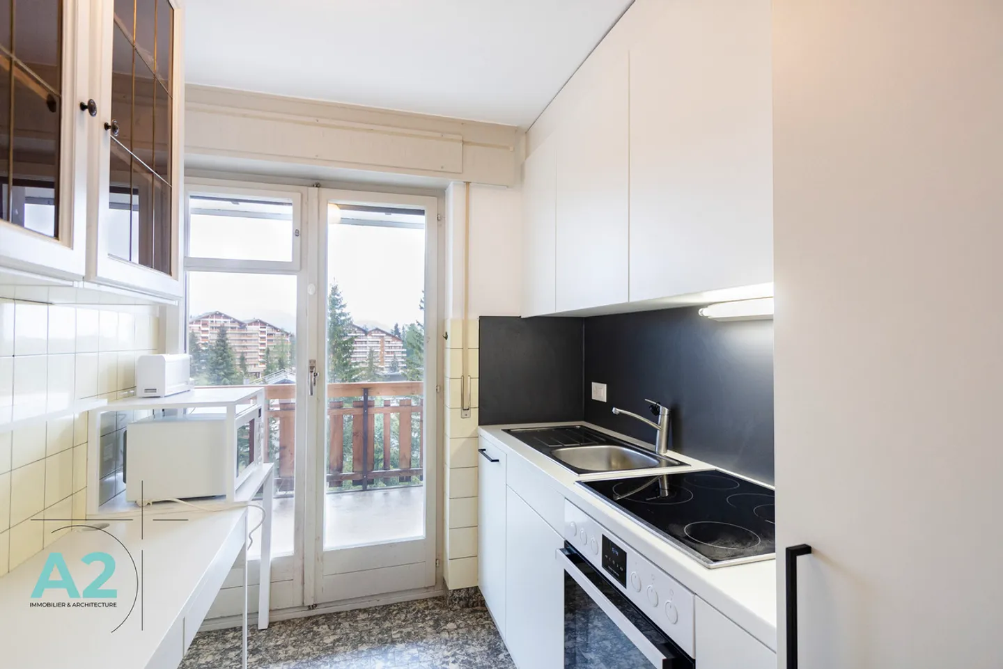 Charming Apartment in Crans - Photo 3 of 9